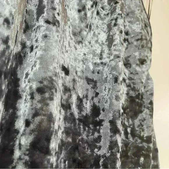 Forever 21 dark blue crushed velvet bodysuit size medium - Picture 3 of 9